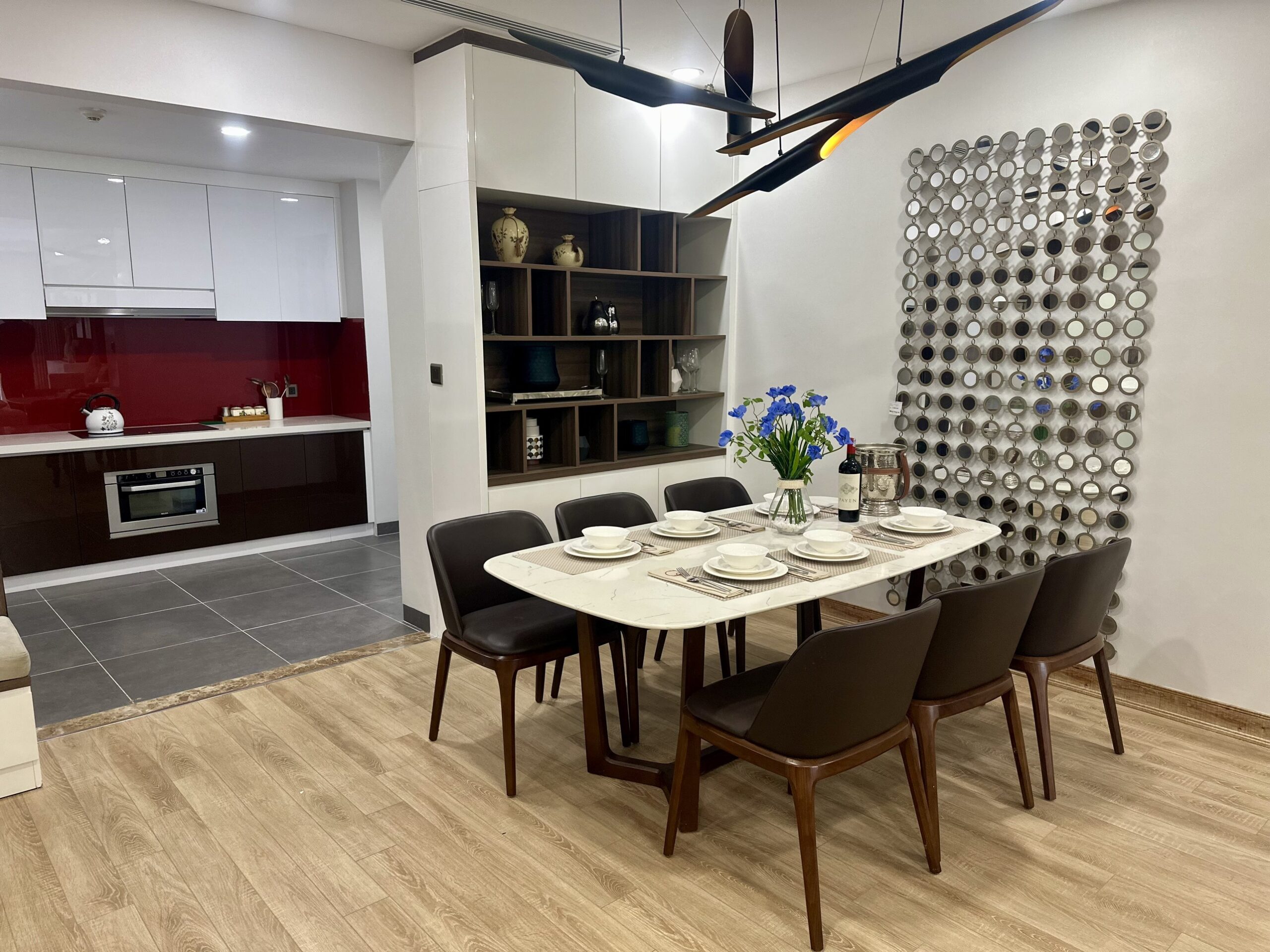 Bàn ăn – Tòa Happy Tower – Hà Nội Paragon Cầu Giấy